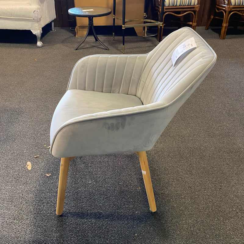 Fabric and wood Chair (Accent - single)