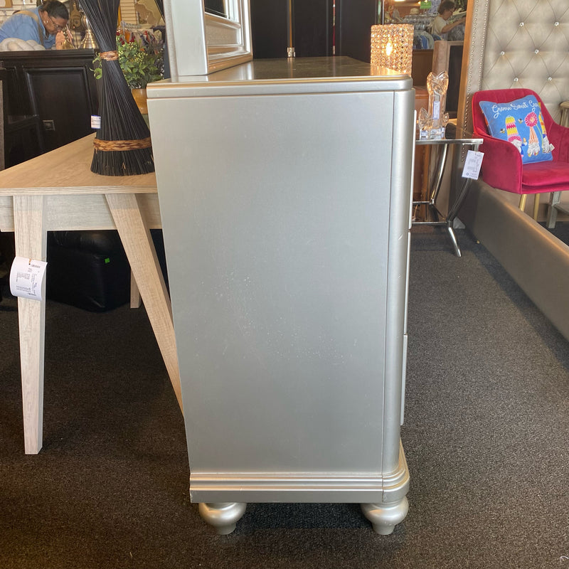 Dresser (With Mirror)