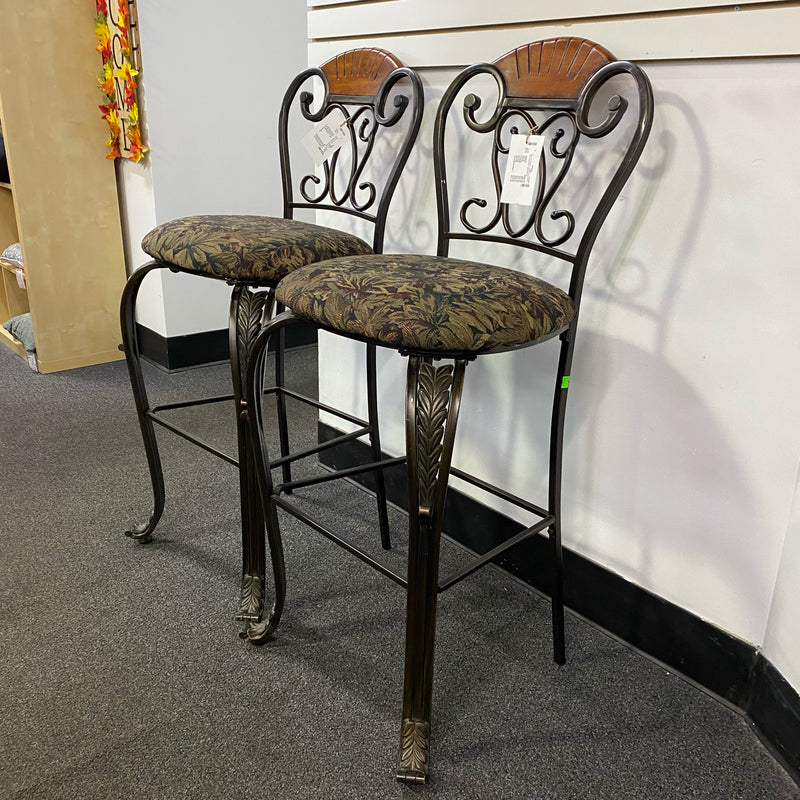Metal Stool (Bar - With Back)