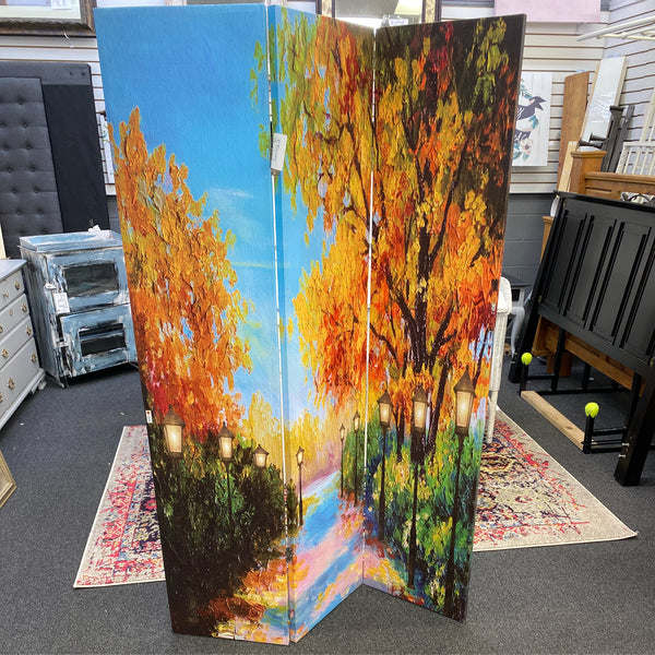 Screen / Divider
