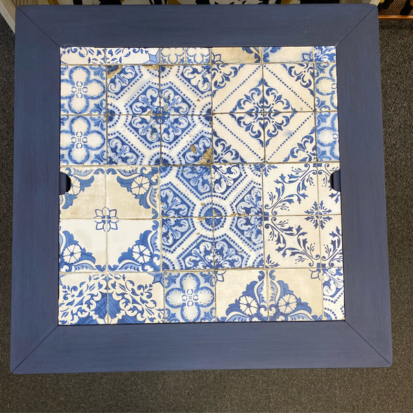 Table (Accent)