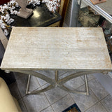 Table (Accent)