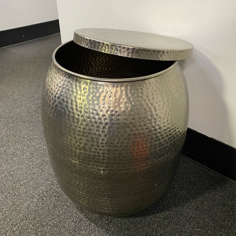 Metal Table (Accent)