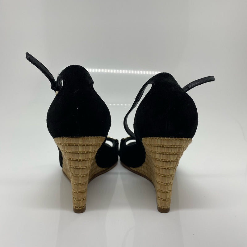 Gucci 8.5 designer shoes ( Wm)