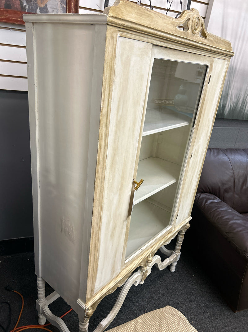 Cabinet (Floor Size)