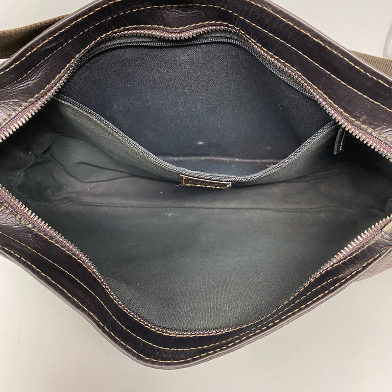 Burberry designer  purse