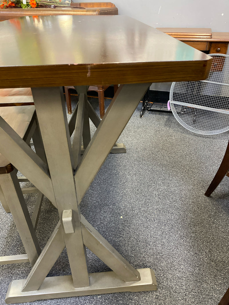 Table ( W/ Chairs)