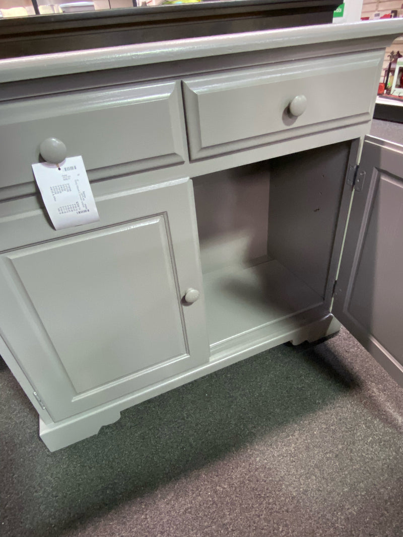 Cabinet (Floor Size)