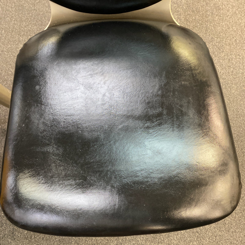 Stool (Bar - With Back)